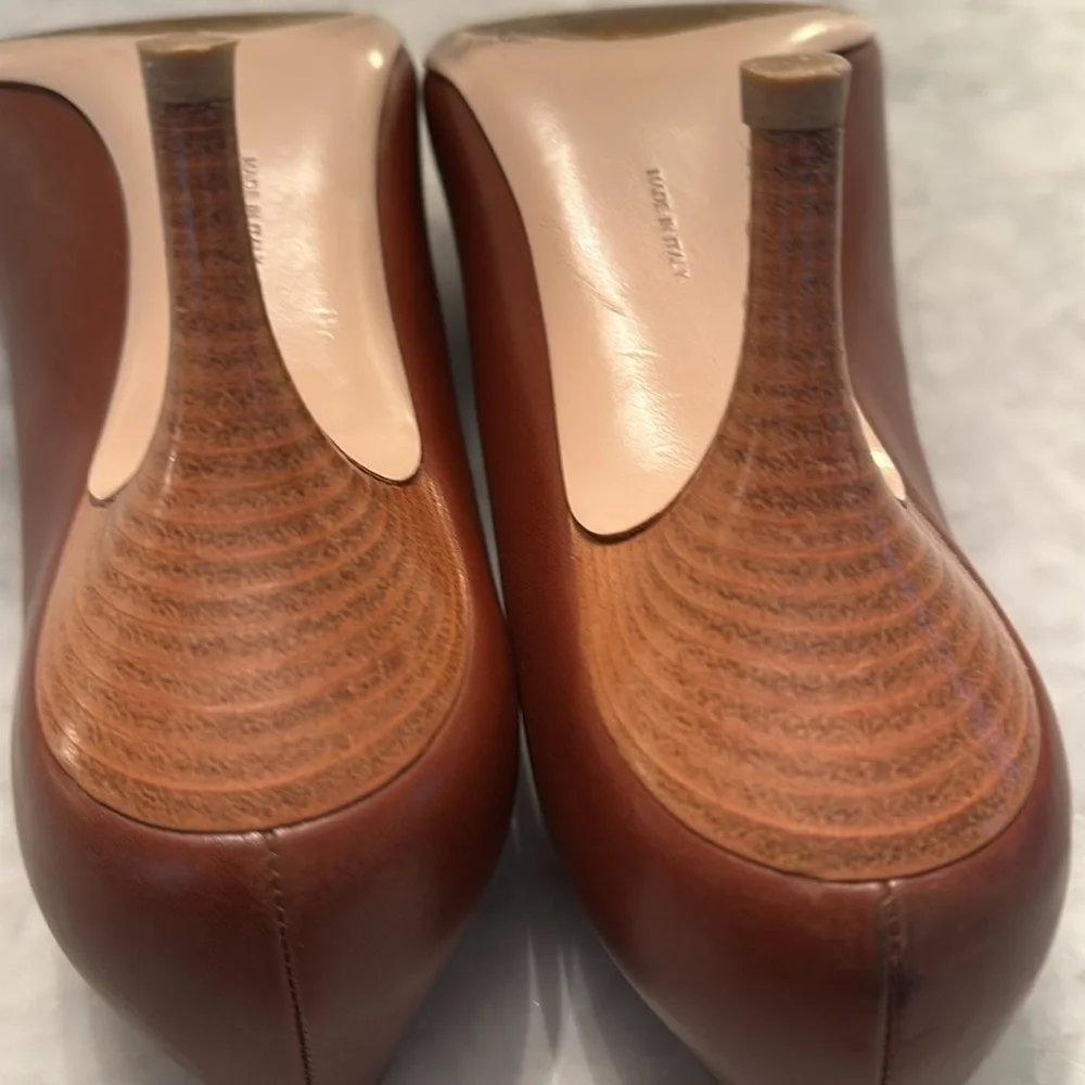 Salvatore Ferragamo Gancini Pumps Heel Cordovan Brown Sz 8 EUC - Picture 6 of 8